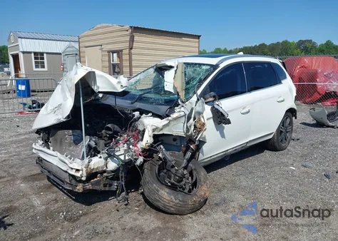 2017 Volvo Xc60 T5 Dynamic из США, поврежденный, VIN YV440MDR3H2225978